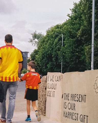 Glasgow's Summer - Photo Book by Alasdair Watson